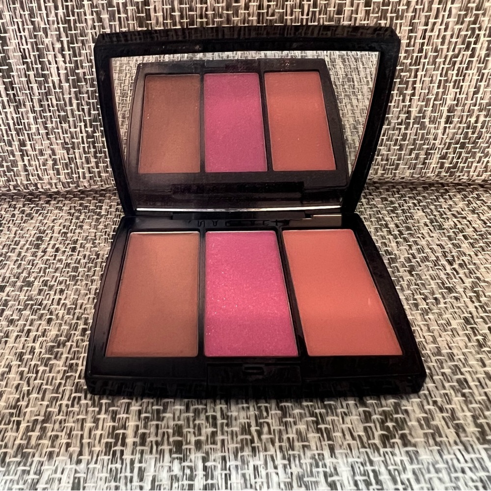 Anastasia Beverly Hills blush palette
